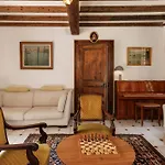 Le Clos De La Capelle * ליבורן